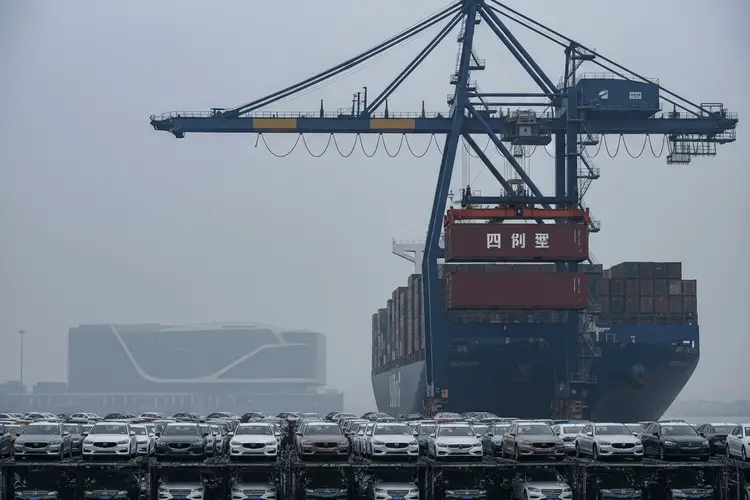 Westliche Autos umgehen Sanktionen über China nach Russland