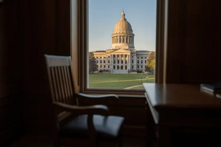 North Carolina Senat beschränkt Hanf-THC und Kratom mit neuem Gesetz
