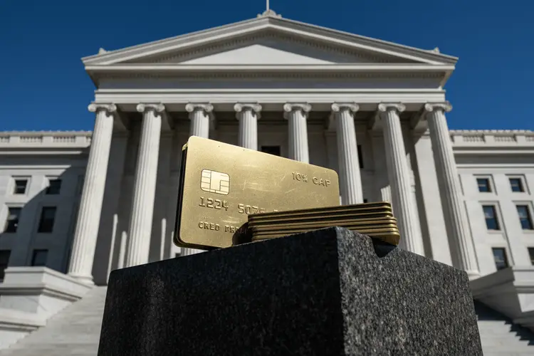 Trump fordert 10%-Zinsobergrenze für Kreditkarten – Bankaktien steigen
