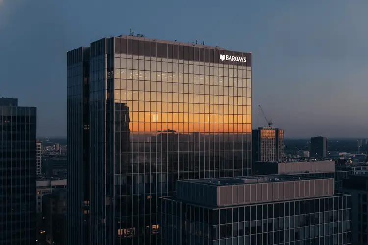 Barclays wechselt zu Wall-Street-Modell mit höheren Boni