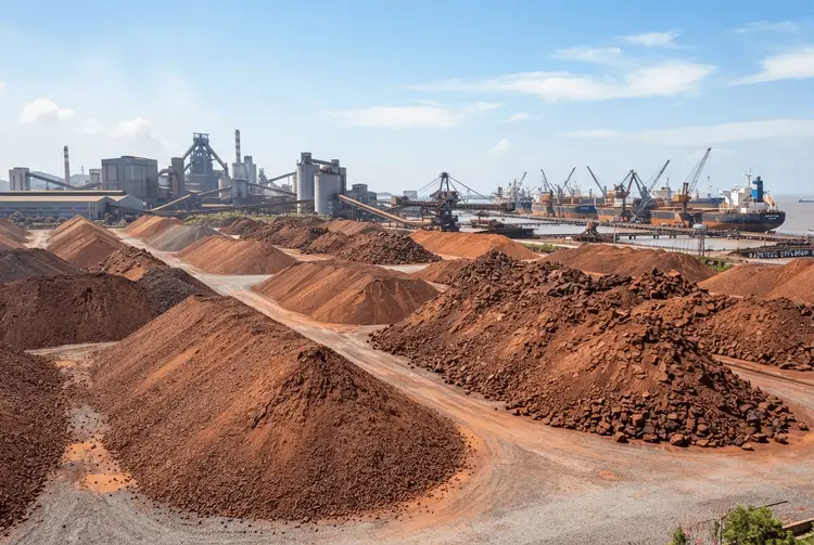 Eisenerzpreise steigen vor Chinas Feiertagen – Nachfragesorgen bremsen