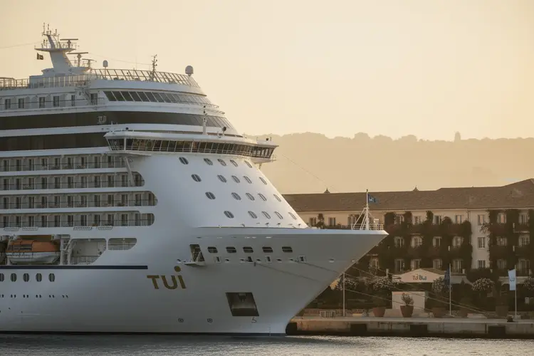TUI-Aktie: Reisekonzern meldet Rekordstart ins Winterquartal