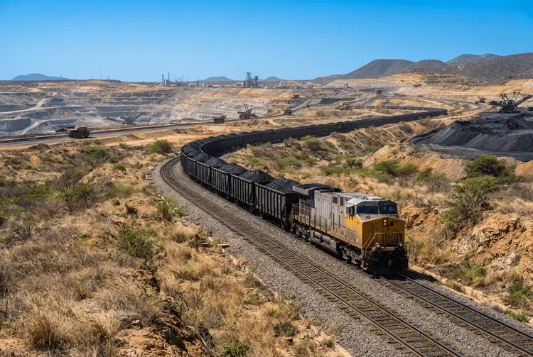 Glencore stoppt Kohlebahn in Kolumbien nach sechstem Angriff