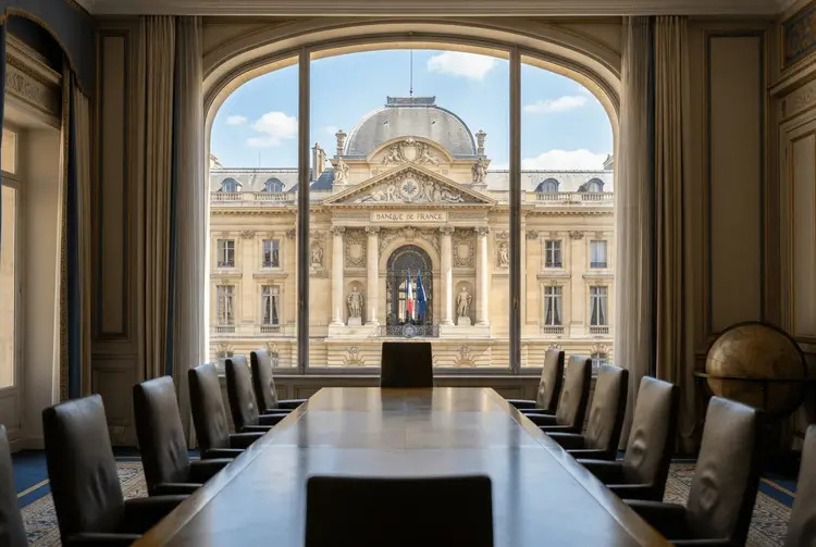 Frankreich kann Defizit laut Zentralbank in drei Jahren auf 3% senken