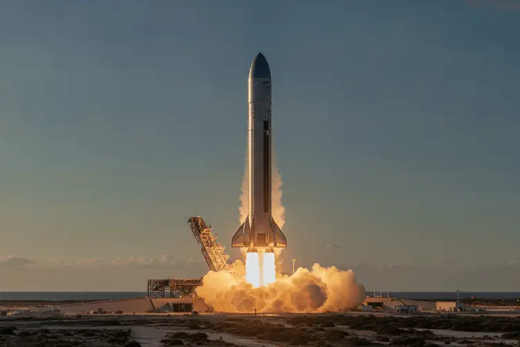 SpaceX startet Starship zum 13. Testflug nach Börsengang