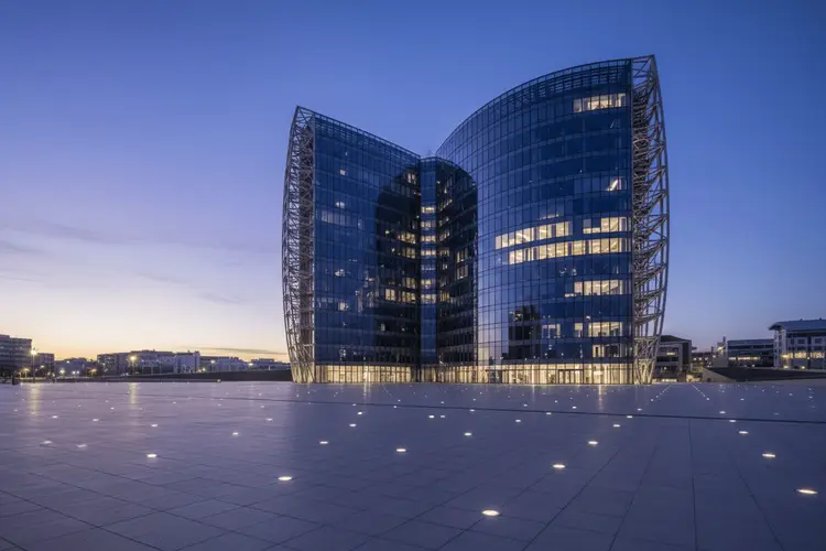 BBVA begibt bedingt wandelbare Vorzugspapiere über eine Milliarde Dollar
