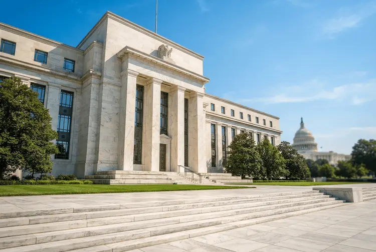 Fed hält Kurs: Keine Zinssenkung trotz hoher Kreditkosten
