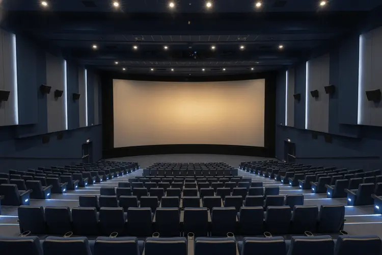 IMAX prüft Verkauf und sucht Käufer aus der Unterhaltungsbranche