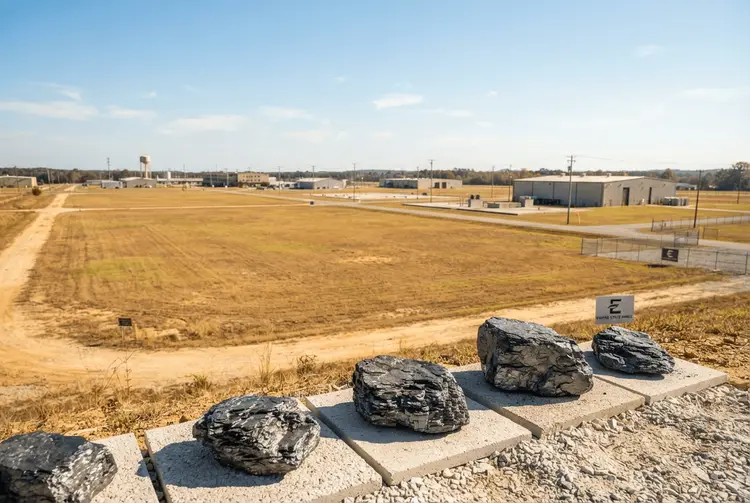 Titan Mining unterzeichnet Vorvertrag mit US-Armee für Graphitanlage in Alabama