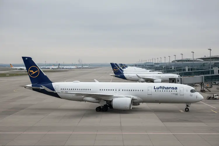 Lufthansa-Pilotenstreik legt erneut Hunderte Flüge lahm