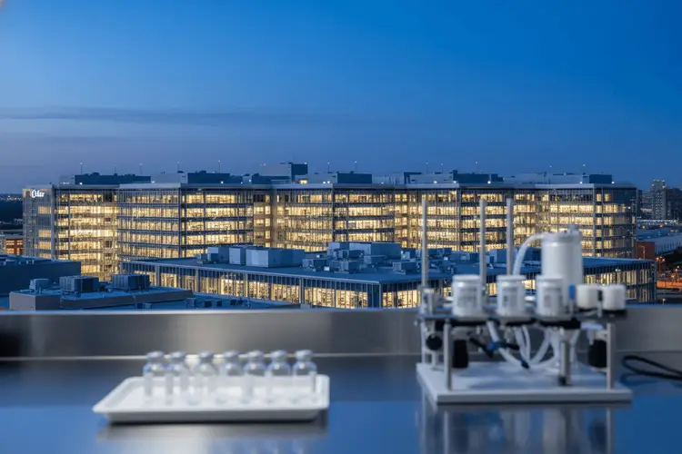 Eli Lilly setzt Meilenstein im Billionen-Markt für Abnehmmedikamente