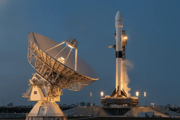 EchoStar-Aktie steigt dank SpaceX-Börsengang und Beteiligung