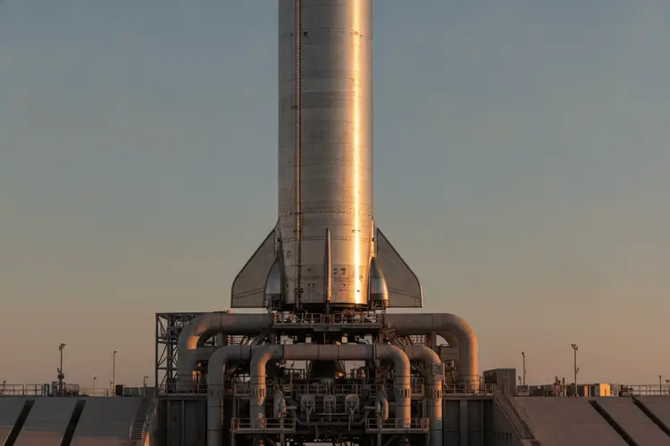 KI-Analystencheck: SpaceX, Alibaba, Samsung und Salesforce im Fokus