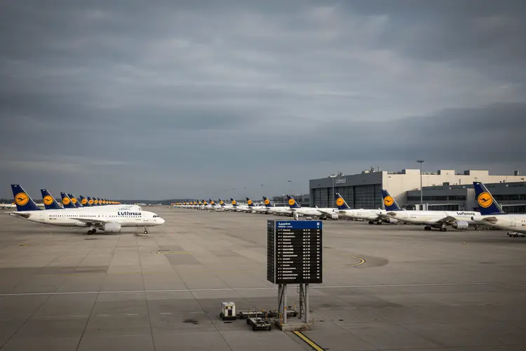 Lufthansa-Streik: Hunderte Flüge gestrichen – Aktie unter Druck