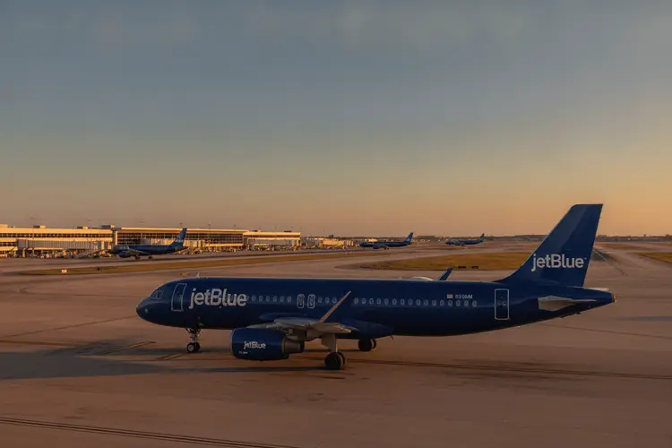 JetBlue baut Fort Lauderdale zum internationalen Drehkreuz mit Lounge aus