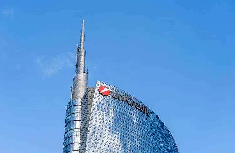  Unicredit erzielt Rekordgewinn im ersten Quartal