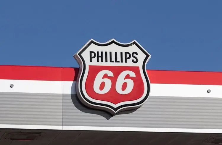 Phillips 66 mietet schwimmenden Tankspeicher