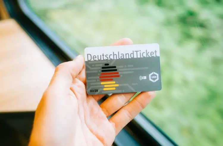 Deutschlandticket steigt 2026 auf 63 Euro