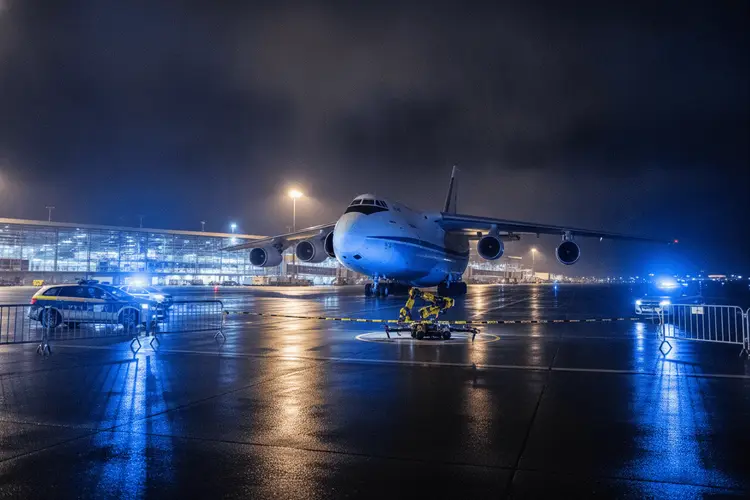 Sprengstoffdrohne am Flughafen Leipzig: Hybride Bedrohung durch Russland?