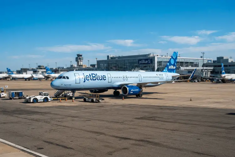 JetBlue-Aktie auf Allzeittief: Q3-Zahlen sollen nervöse Anleger beruhigen