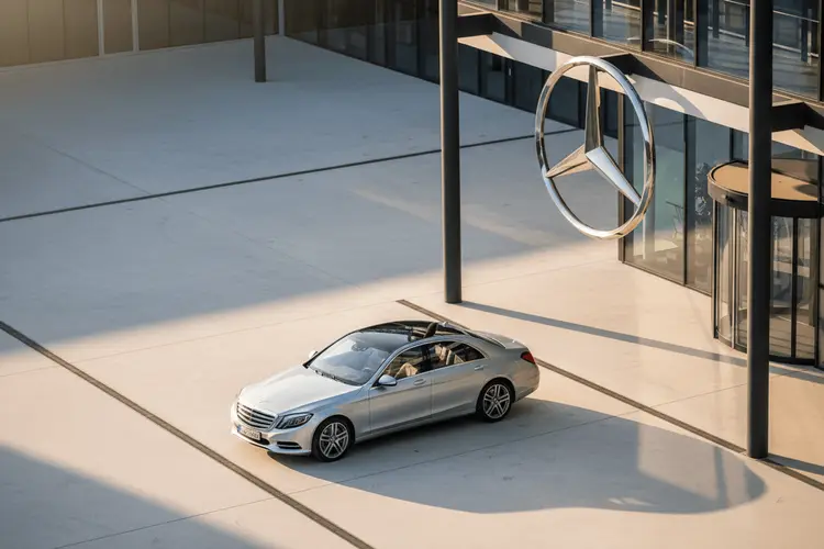 Mercedes-Benz: Aktionäre rebellieren gegen China-Strategie und Gewinneinbruch