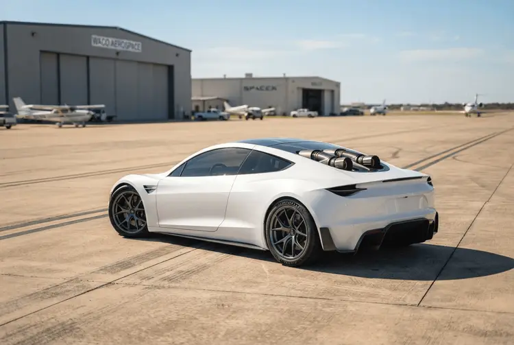 Tesla zeigt Roadster mit Raketendüsen: Produktion erst 2028 geplant