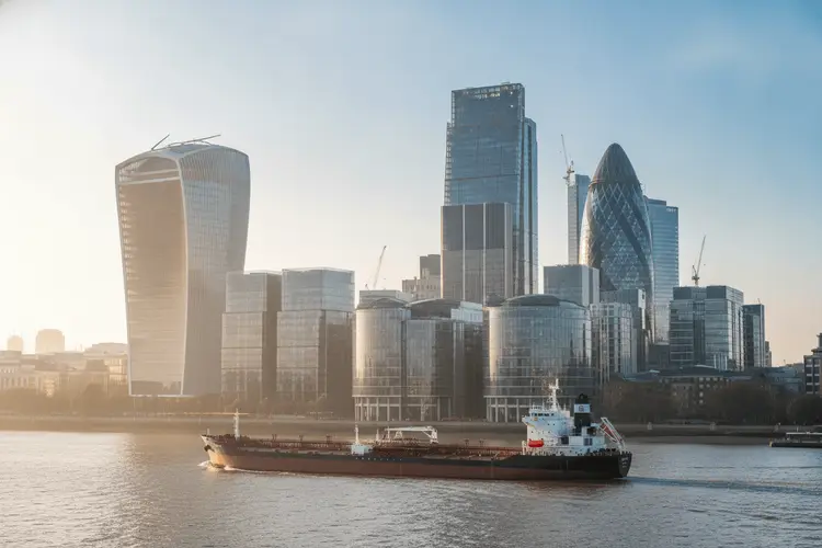 FTSE 100 steigt trotz schwacher britischer Wirtschaftsdaten