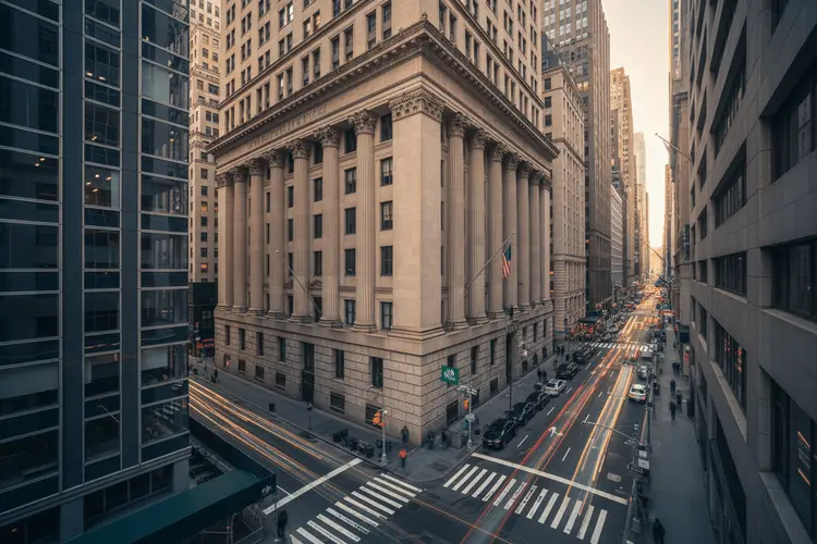 S&P 500 knackt 7.000 Punkte – Banken und Tech treiben Rekordlauf
