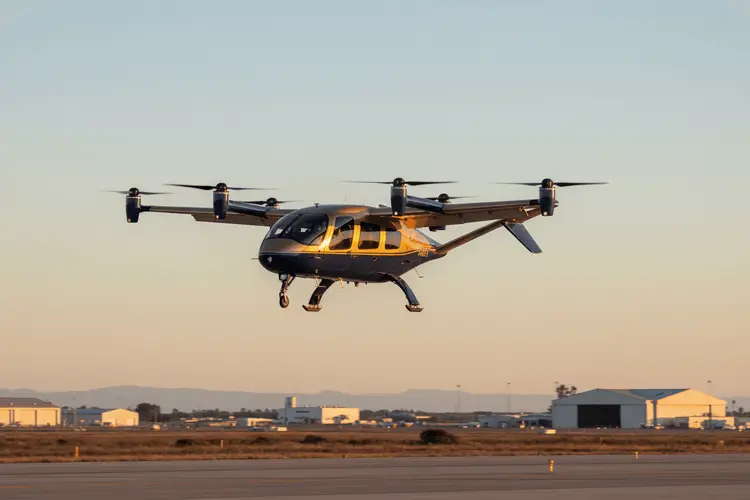 Joby Aviation: Erstes Serienmodell des elektrischen Flugtaxis hebt ab