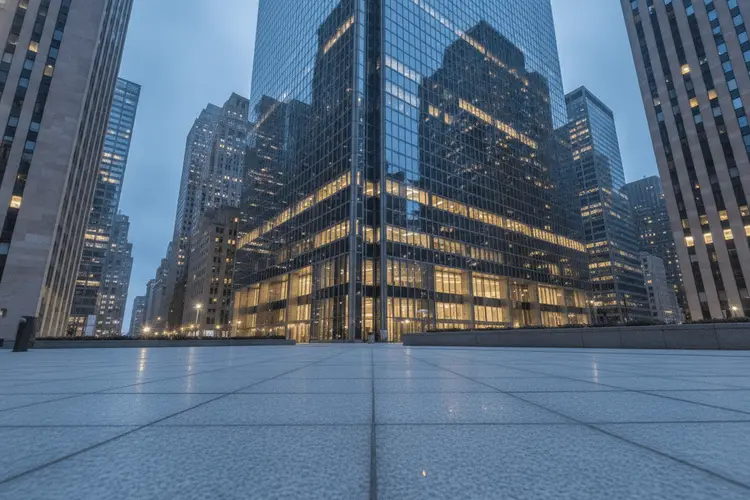 JPMorgan und Bank of America prüfen Allianz zur Umgehung von Debitkarten-Gebührenobergrenzen