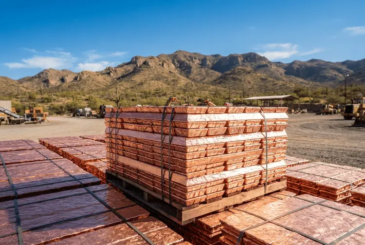 Ivanhoe Electric verhandelt Kupferverkauf zur Finanzierung der Arizona-Mine