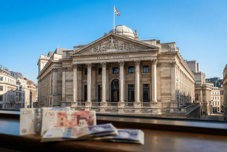 UBS erwartet BoE-Zinserhöhungen auf 4,25 Prozent bis Februar 2027