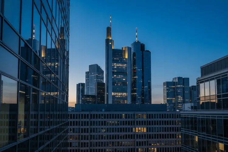 Deutsche Banken prüfen Risiken von Anthropics KI-Modell Mythos