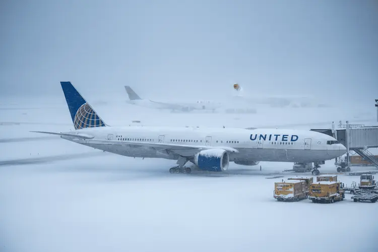 Blizzard lähmt US-Ostküste: Tausende Flüge gestrichen