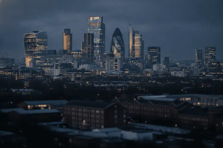 Britische Investoren ignorieren lukrative Chancen außerhalb Londons