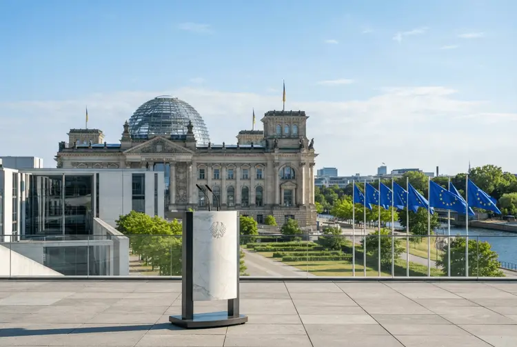 Europas Börsen unter Druck: Sanchez ruft Neuwahlen aus, Frankreichs Schuldenrisiko steigt