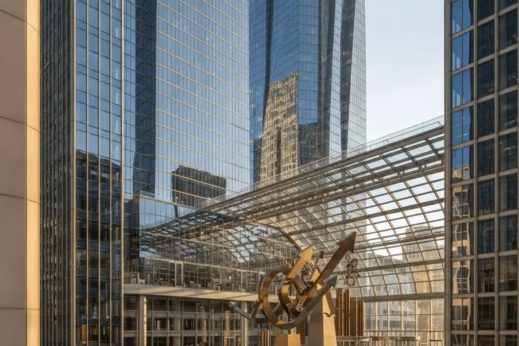 IRS-Chef Bisignano soll bei JPMorgan Kollegen ausspioniert haben