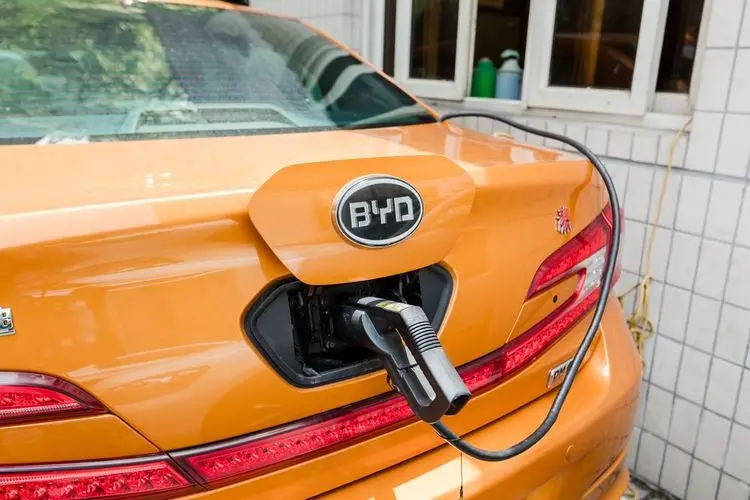 BYD steigert Umsatz 2021 deutlich