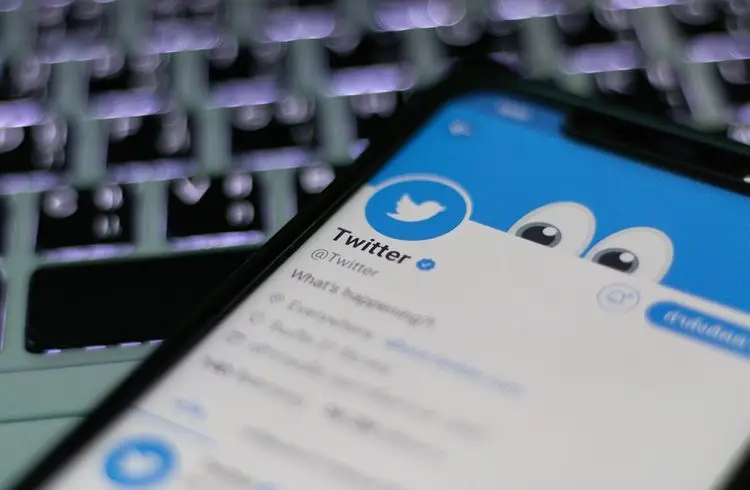 Twitter warnt Mitarbeiter vor möglichen Kürzungen der Mitarbeiterprämien