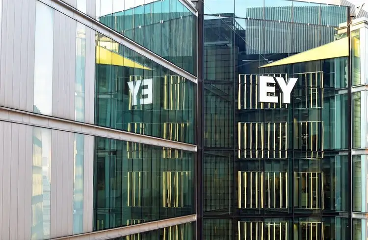 EY Deutschland will Hunderte von Stellen streichen