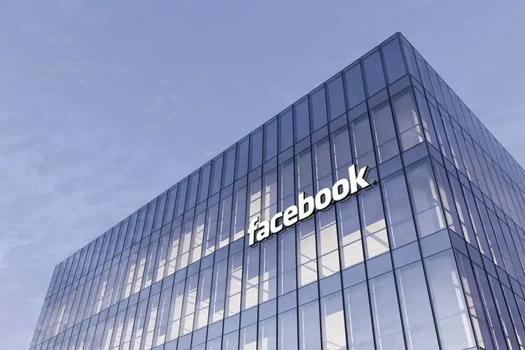 Facebook Inc. Geht gegen "Desinformations-Dutzend" vor