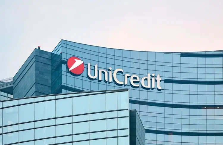Andrea Orcel von UniCredit bemüht sich um die Wiederherstellung der beschädigten Beziehungen zu Rom