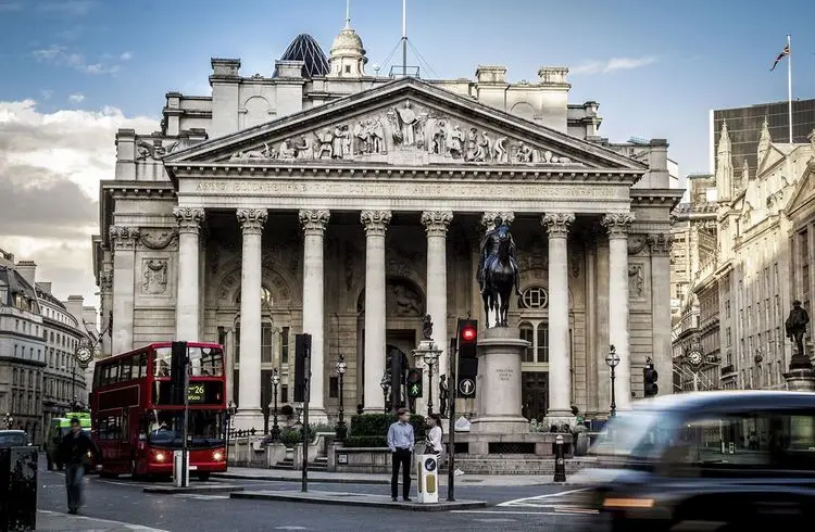 Bank of England investiert 65 Mrd. Pfund, um die Märkte zu beruhigen