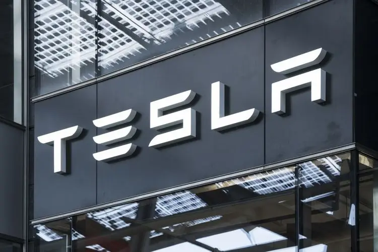 Tesla-Vorstandsmitglieder profitieren von der Aktienrallye