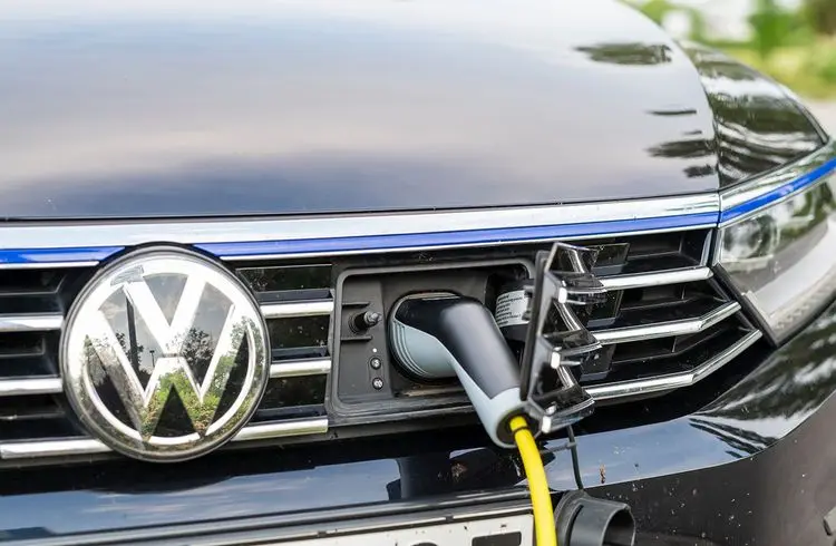 VW gibt Nordamerika Vorrang bei Batterie-Plänen