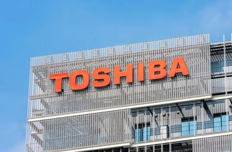 Toshiba-Gewinn sinkt um 90% nach Rücktritt von Top-Manager