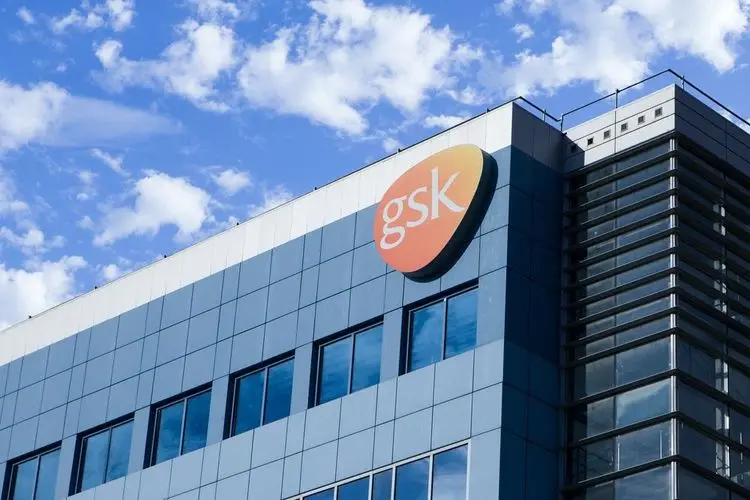 GSK hebt Gewinn- und Umsatzprognose an