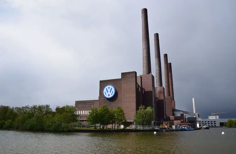 Volkswagen stoppt Elektro-Produktion in Sachsen