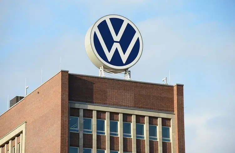 VW zögert bei Batteriefabrik-Entscheidung