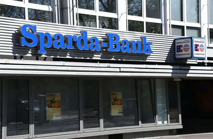 Sparda-Banken: Tariferhöhung von 8 Prozent ab April